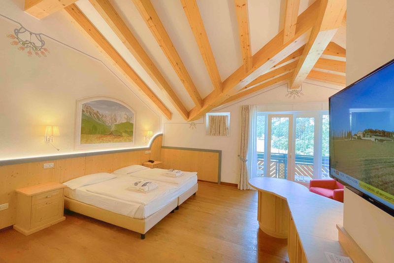 Alle Dolomiti Boutique Lake Hotel