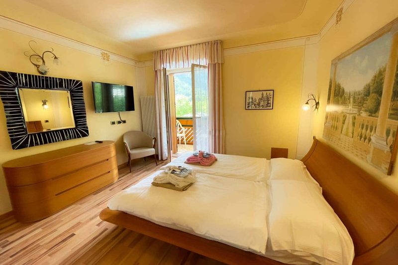 Alle Dolomiti Boutique Lake Hotel