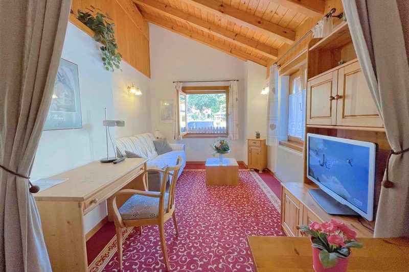 Alle Dolomiti Boutique Lake Hotel
