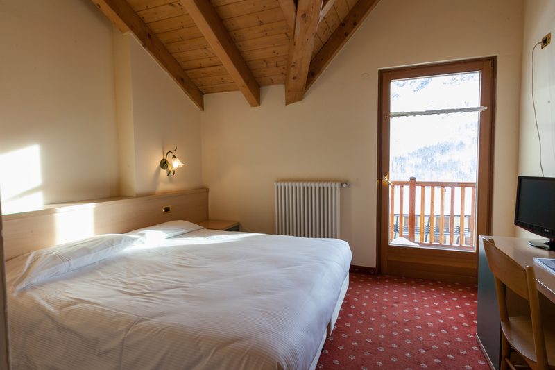 Delle Alpi